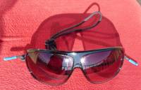 lunette &agrave; soleil /noire anti-allergique vue de dessus