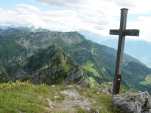 La croix de la Cape au Moine avec vue sur : Dent de Jaman, Rochers de Naye, Tours d'A&iuml;,