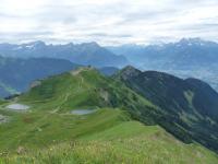 Le Kuklos (restaurant tournant Berneuse) depuis &eacute;paule ouest Tour d'A&iuml;